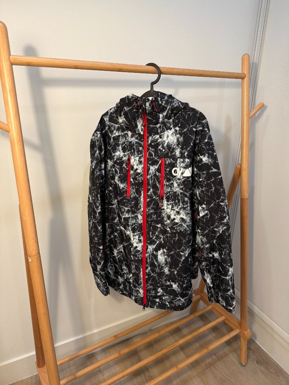 Premium OVYO Snowboard Jacket & Pants - High-Tech & Stylish ❄️